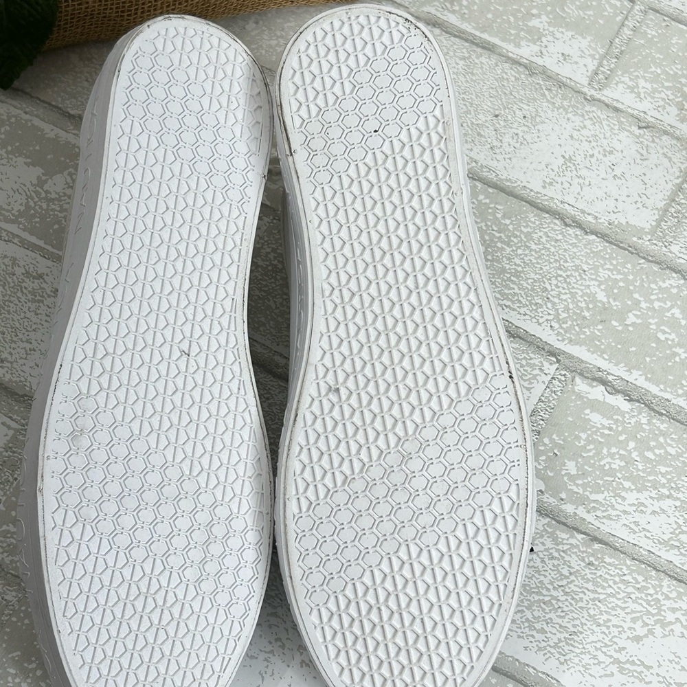 Nautica Women's Classic White Sneakers - Picture 7 of 8